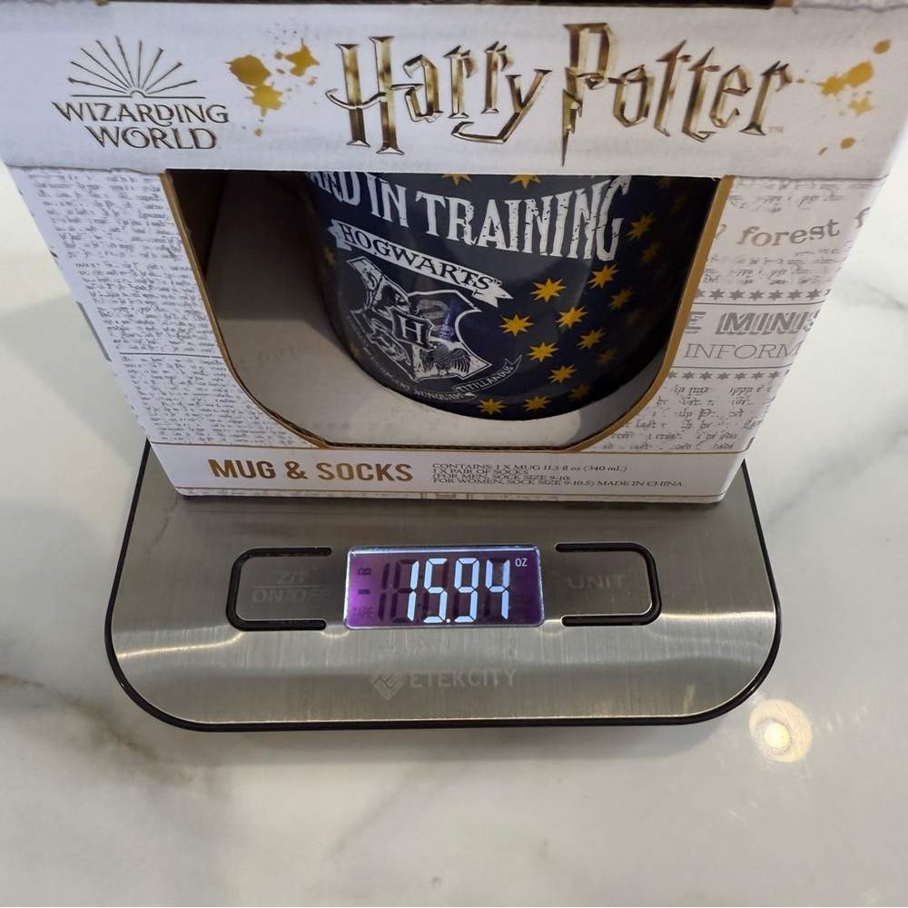 NWT Harry Potter Hogwarts Wizard in Training mug and socks set - Picture 7 of 7